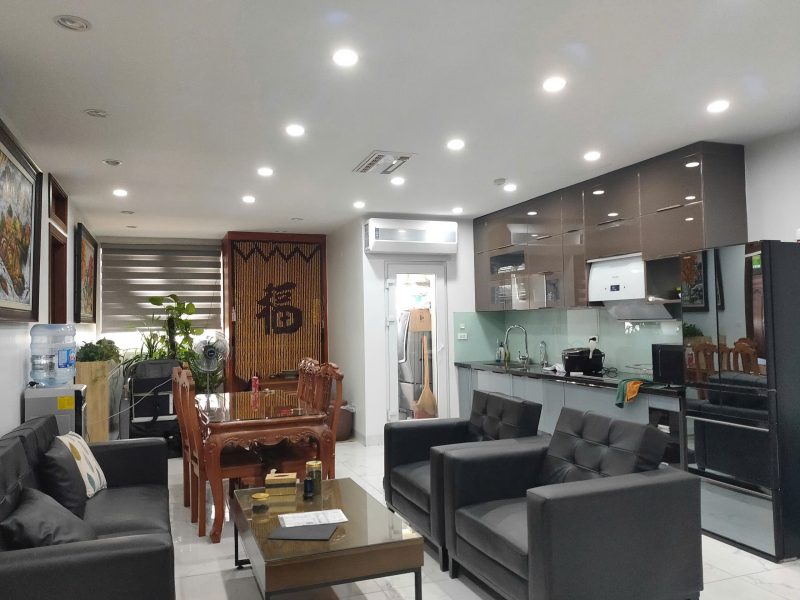 Sử dụng các thiết bị lọc không khí và cấp khí tươi giúp mẹ bầu cảm thấy dễ thở, thoải mái hơn