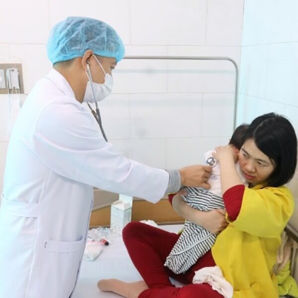 Dấu hiệu nặng cần đưa trẻ đi khám ngay_3