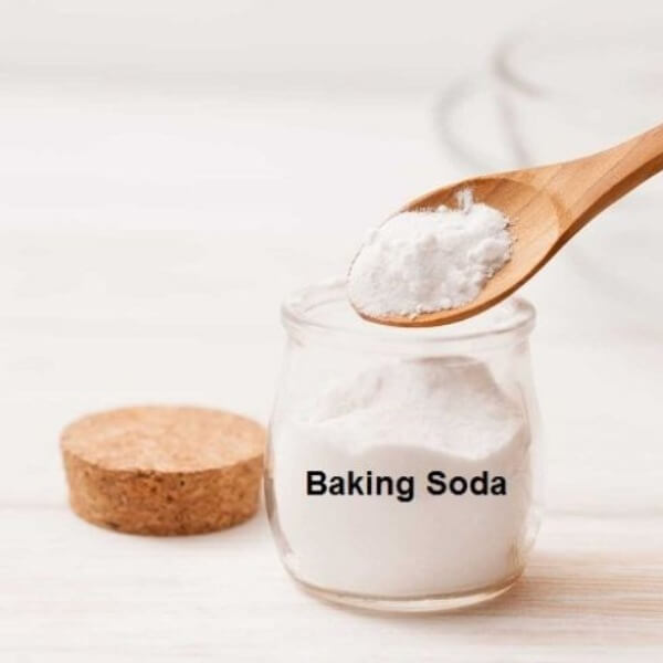 Khử mùi ẩm mốc trong phòng kín bằng baking soda
