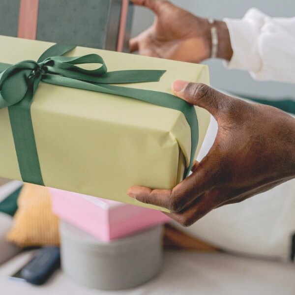 Lưu ý khi tặng quà tân gia cho sếp_2