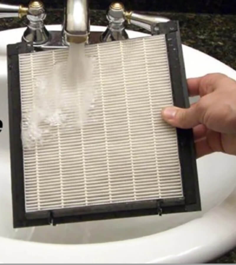 Cách vệ sinh màng lọc HEPA đúng chuẩn_2