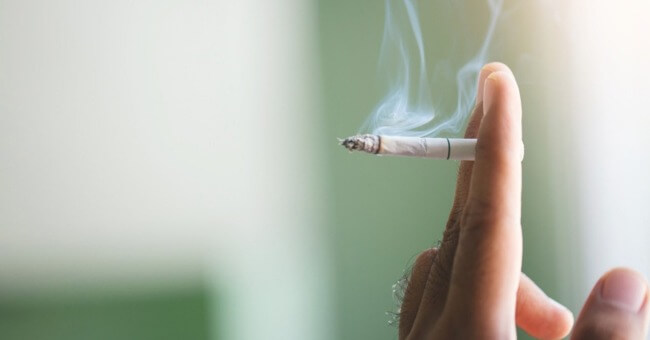 Máy lọc không khí có giúp giảm tác hại của thuốc lá_1