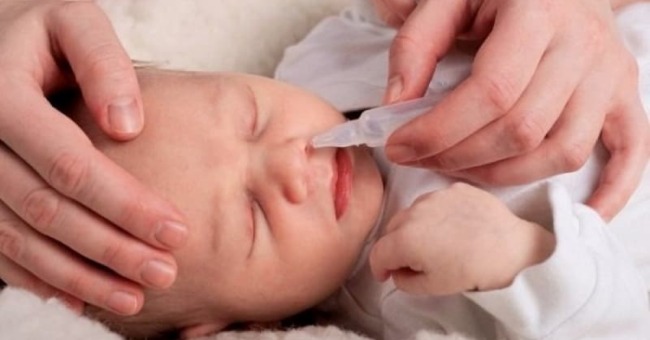 Trẻ em bị nghẹt mũi khó thở khi ngủ, bố mẹ cần xử lý sao_1