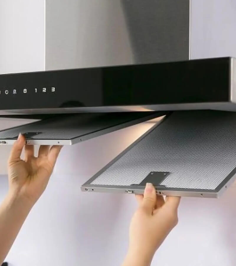 Hướng dẫn vệ sinh quạt hút mùi bếp đơn giản tại nhà 1_2