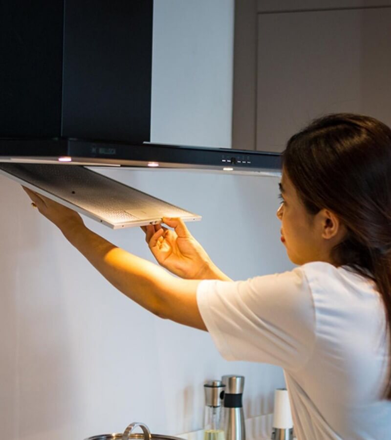 Vì sao cần vệ sinh quạt hút mùi bếp_5